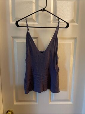 Lulu's Navy V-Neck Spaghetti Strap Cami